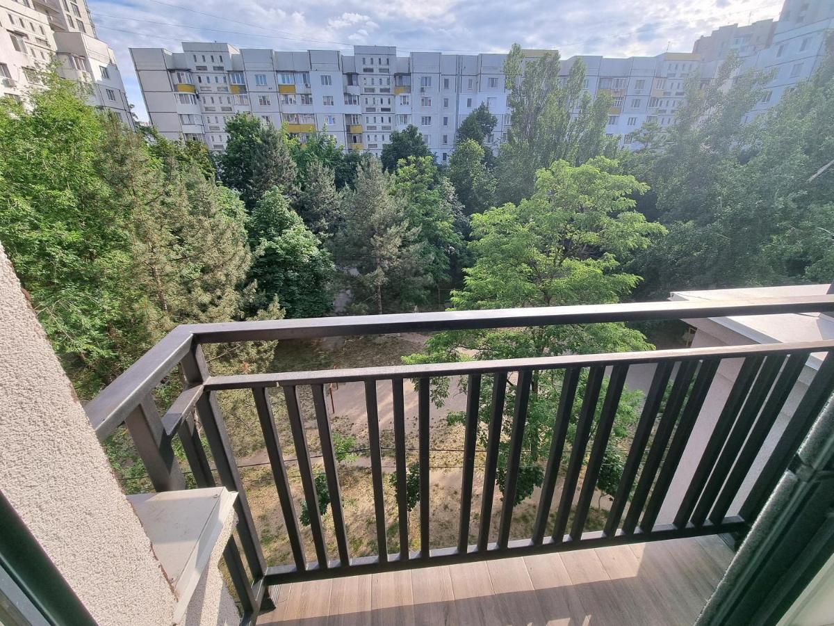 Center, Albisoara Str., 1Bedroom And Living With Balcony Chisináu Exterior foto